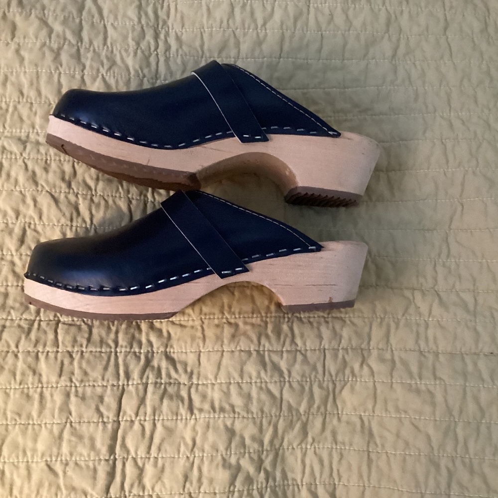 Size 36 ( US 6) navy Blue Wooden Clogs